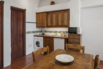 Full equipped kitchen in Clavel Apartment